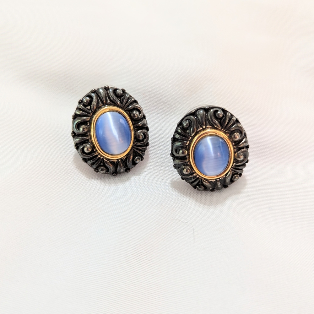 Elegant Blue and Gold Oval Earrings